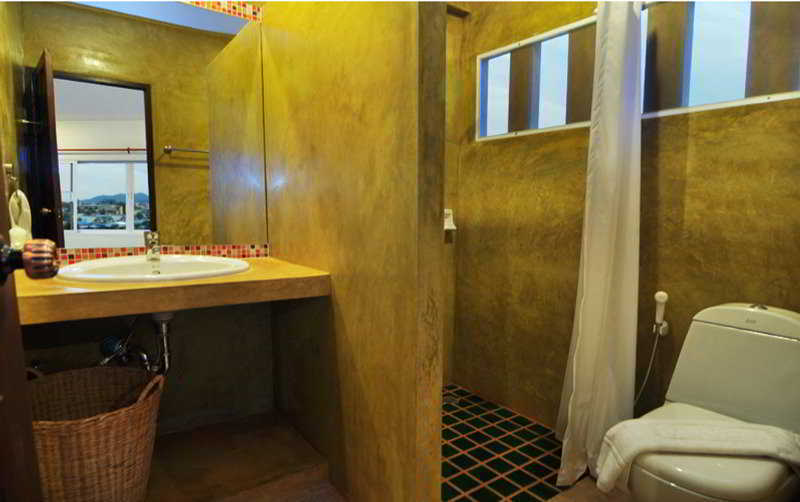 Plern Anda Hotel 3*